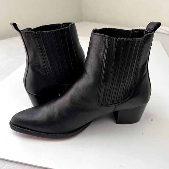 ALDO Boots Women's Size 8.5 Black Leather Chelsea Ankle Pointed Toe Western - Picture 5 of 15